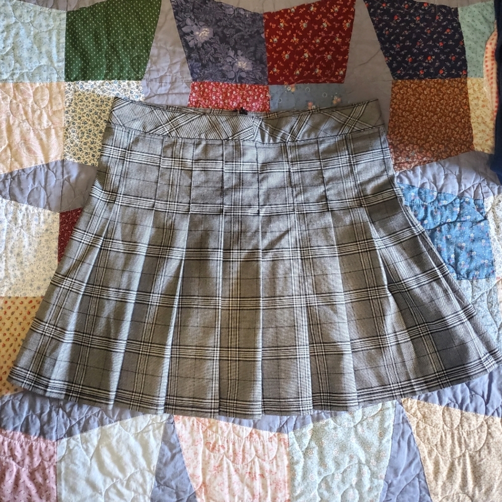 Plaid Gray Skirt